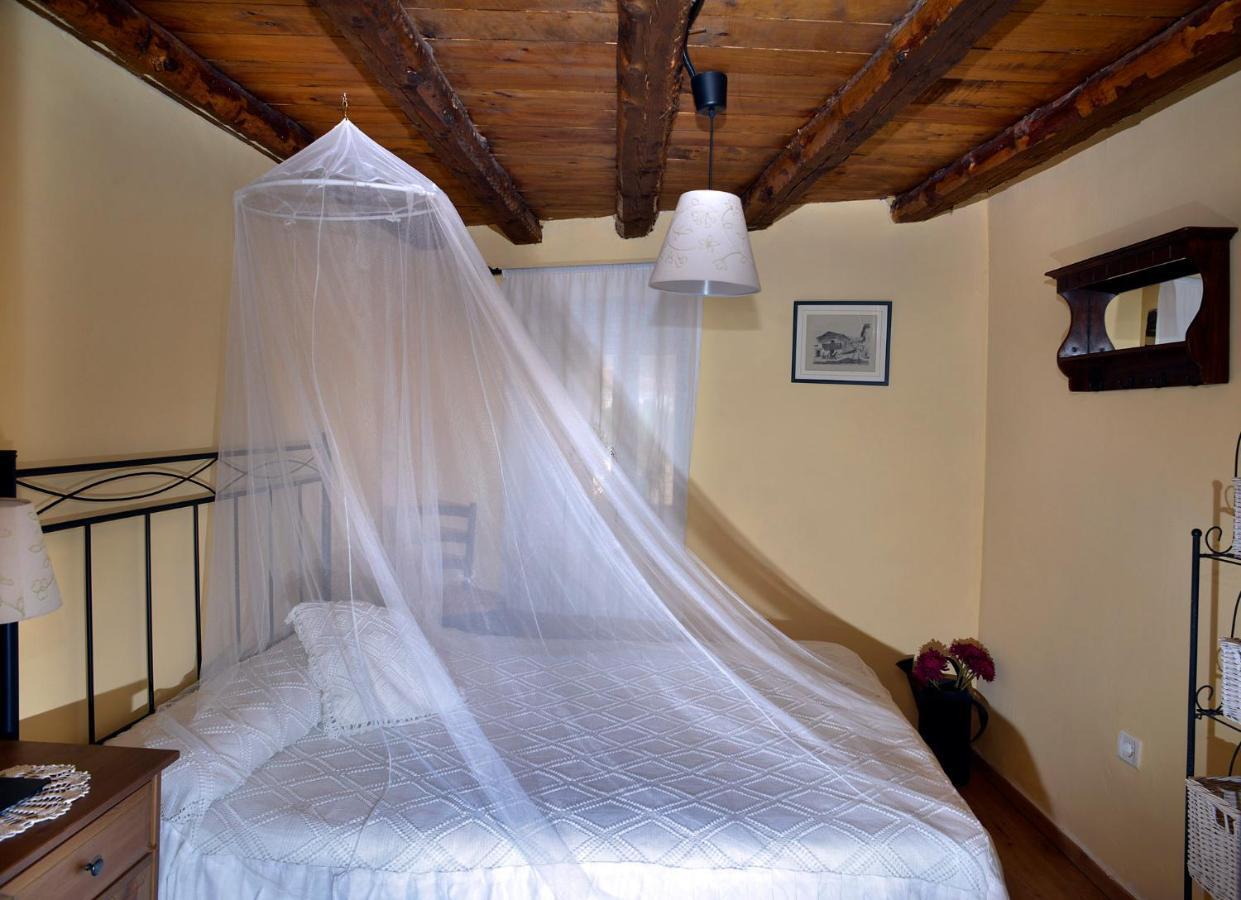 La Casita De Leire Guest House Tamajon Eksteriør bilde